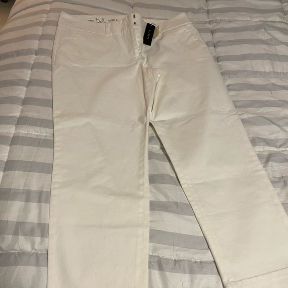 NWT. White Talbots Pants. - Picture 1 of 5